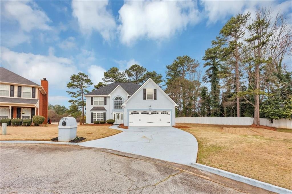 5705 Mountain Crescent