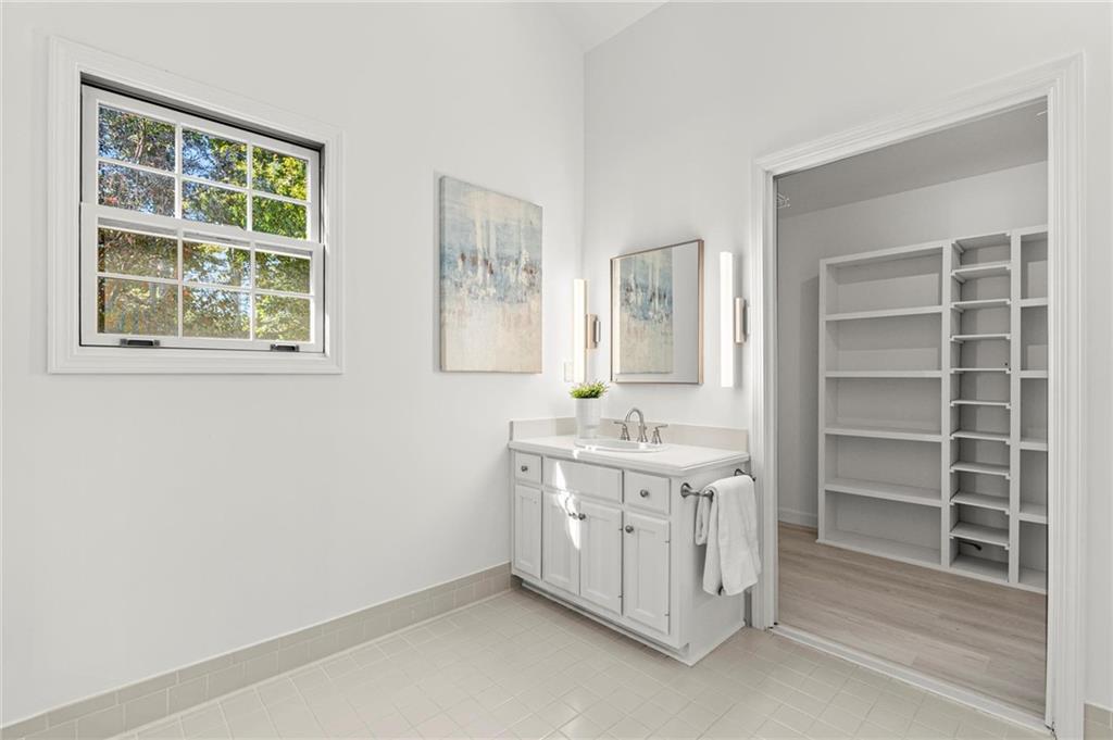 Woodland Hills - Residential