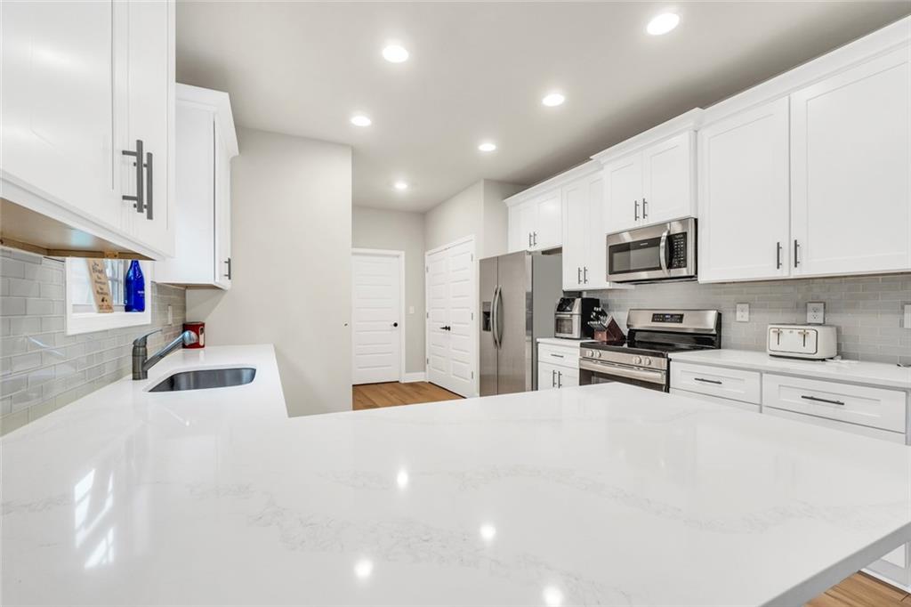 273 Summit View Drive