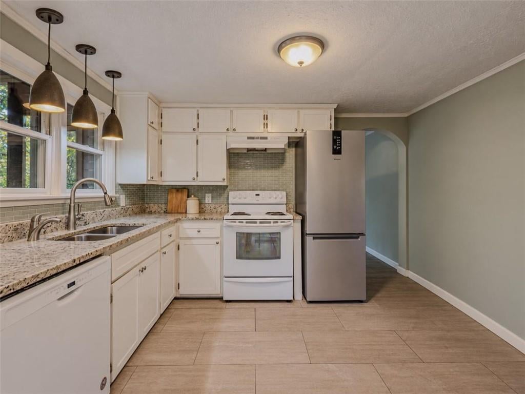 3184 Klondike Road