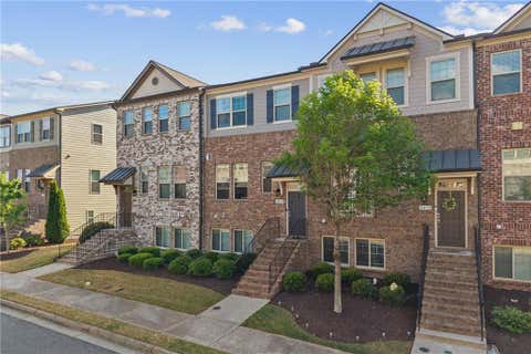 Townhouse For Sale - 4468 Dunblane Avenue Ave<br/> Sugar Hill, GA 30518