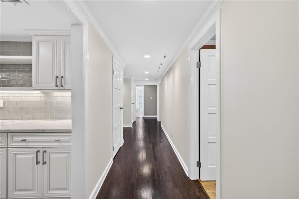 2769 Peachtree Road NE 10