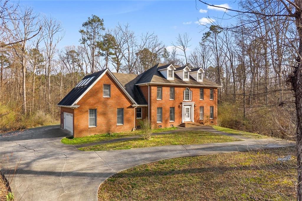 1444 Thrasher Hills