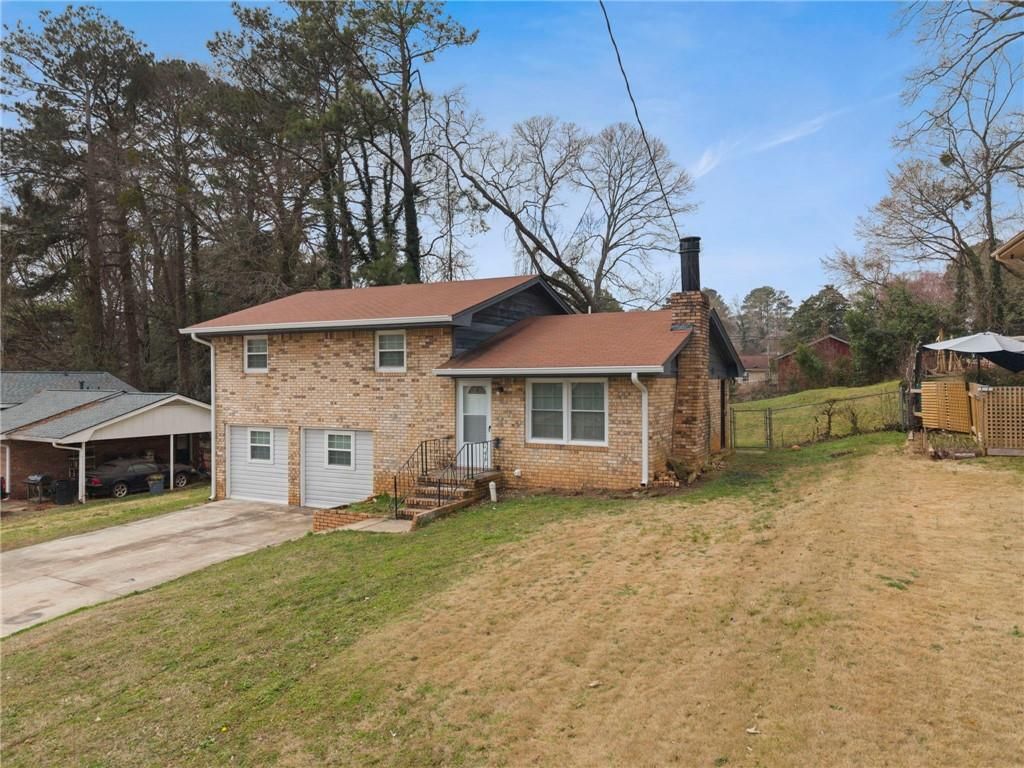 Photo of 2542 Burton Circle, Morrow, GA 30260 (MLS # 7727735)