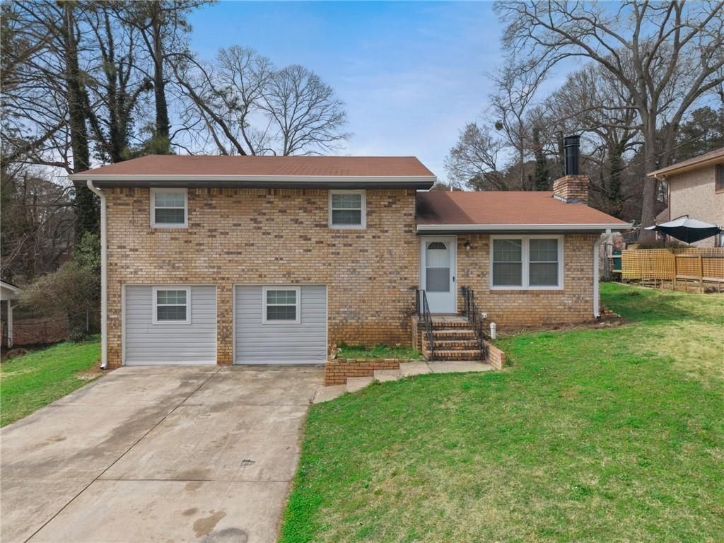 Photo of 2542 Burton Circle, Morrow, GA 30260 (MLS # 7727735)