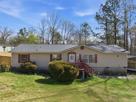 Homes For Sale - 147 Pocahontas Street<br/> Butts County, Jackson, GA 30233