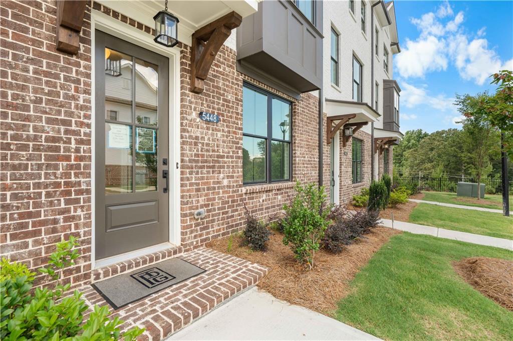 4243 Millcroft Place 203