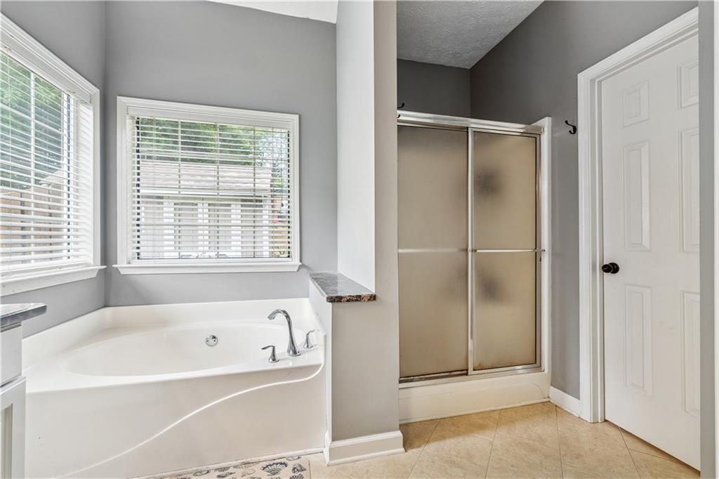 1020 Regency Drive, Acworth, Georgia image 16