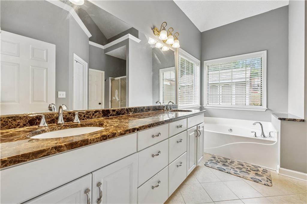 1020 Regency Drive, Acworth, Georgia image 15
