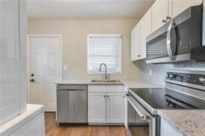 931 BLACK OAK Drive SE