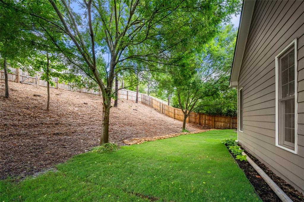 998 Regal Hills Lane, Mableton, Georgia image 32