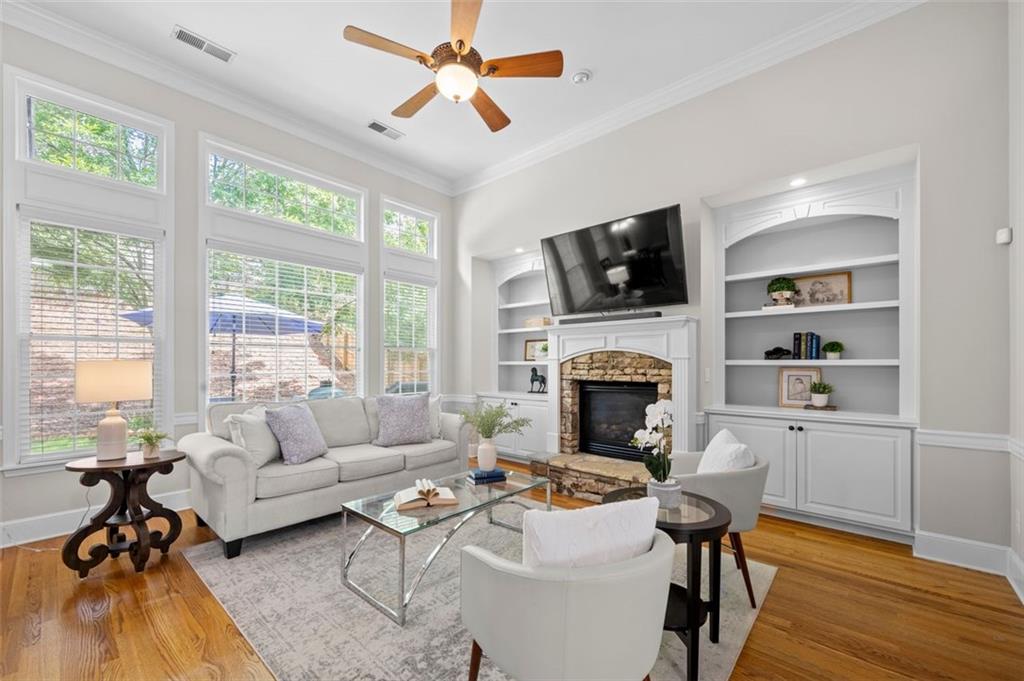998 Regal Hills Lane