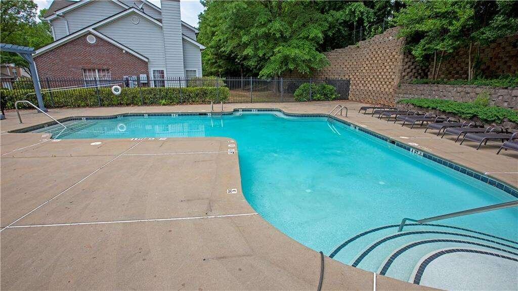 2572 Laurel Circle, Atlanta, Georgia image 21