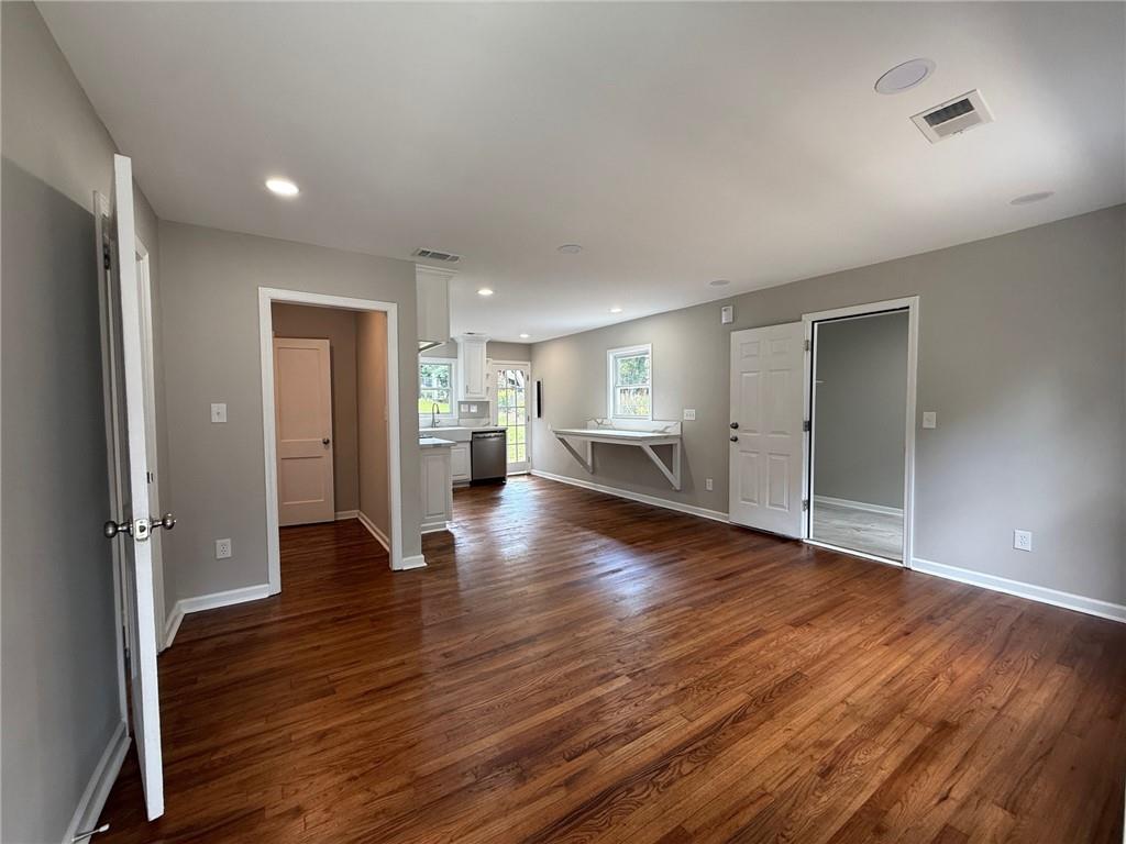 1631 Braeburn Drive SE