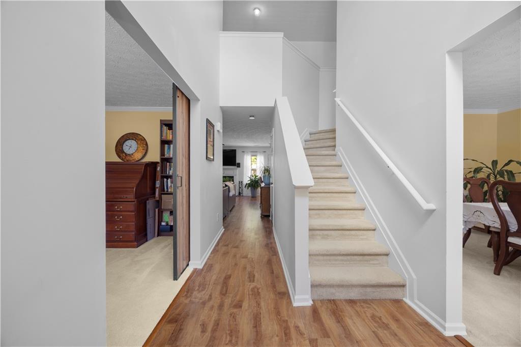 4041 Oak Crossing Drive