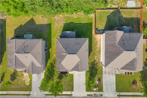 A home in Dacula