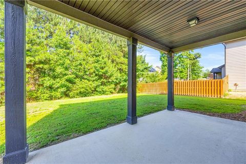 A home in Dacula