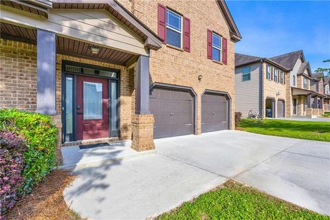 A home in Dacula