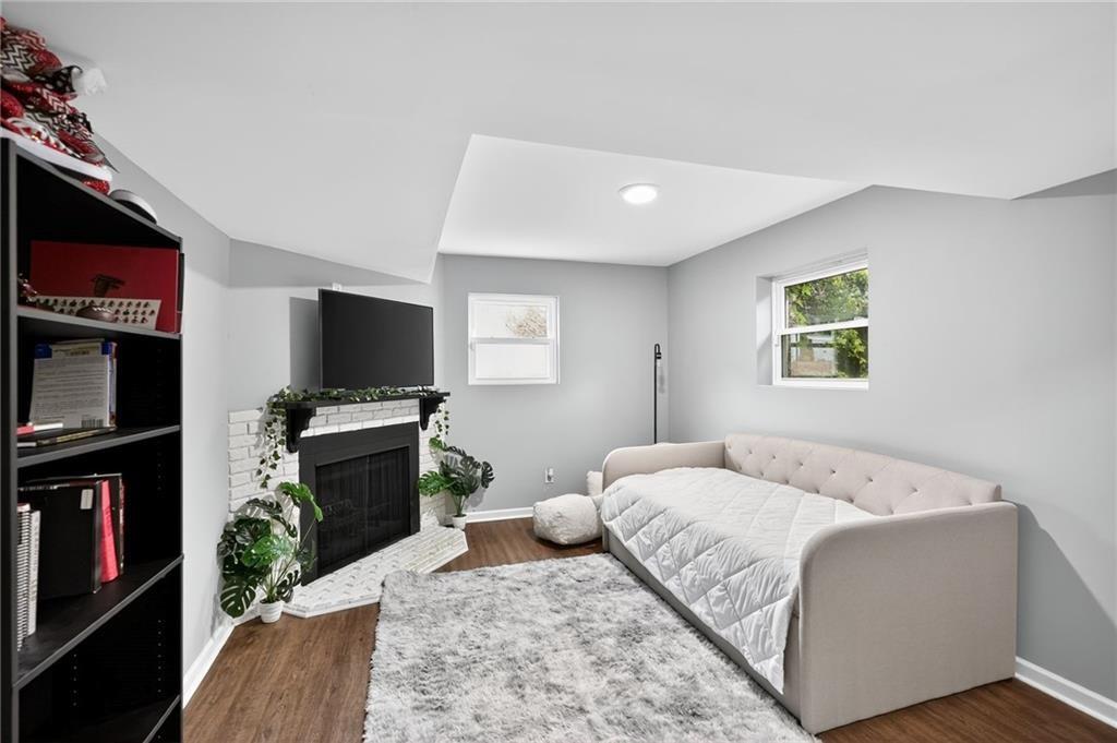 624 Village Lane Drive SW