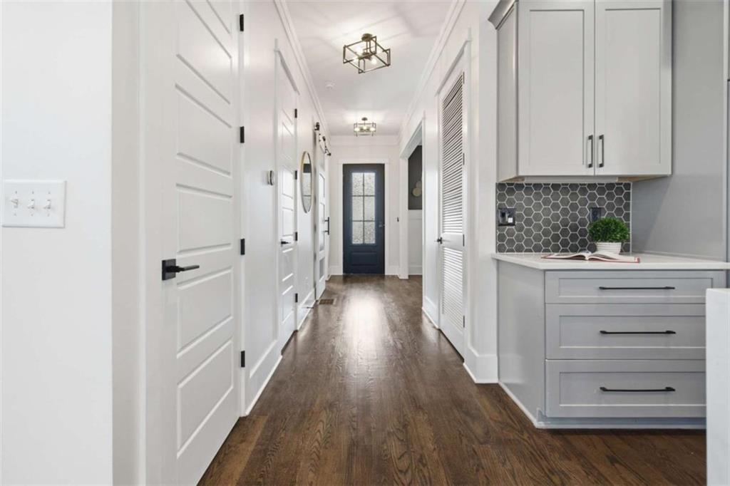 2876 SE Alexa Avenue SE