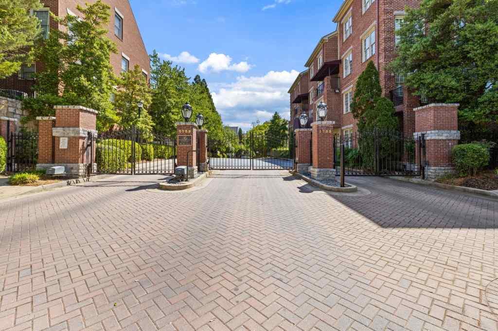 1735 Peachtree Street NE 117