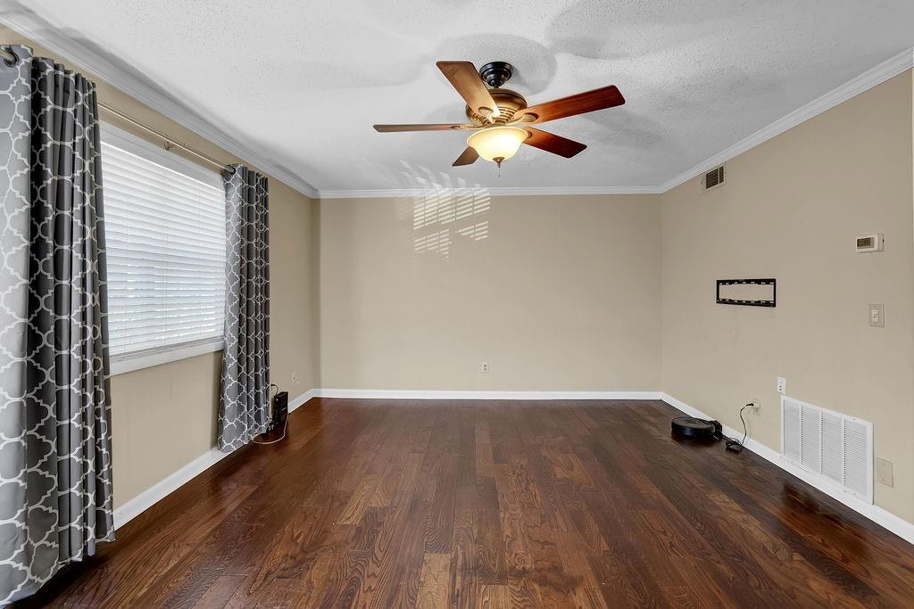 6900 Roswell Road M3