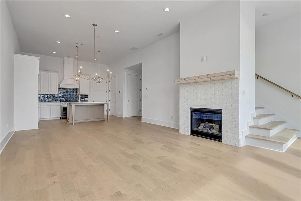180 Rolison Way