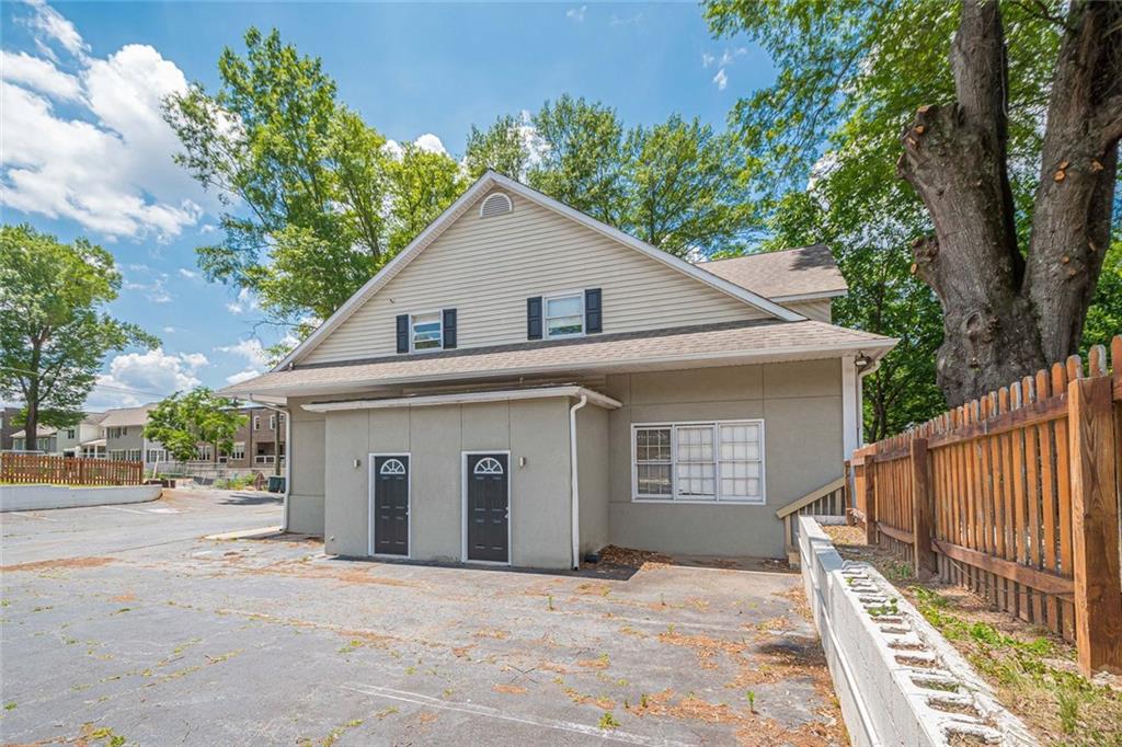 493 Waterman Street SE