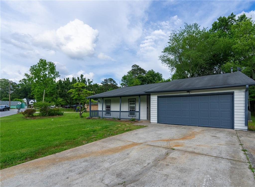 1451 Brays Mill Trace, Lawrenceville, Georgia image 3