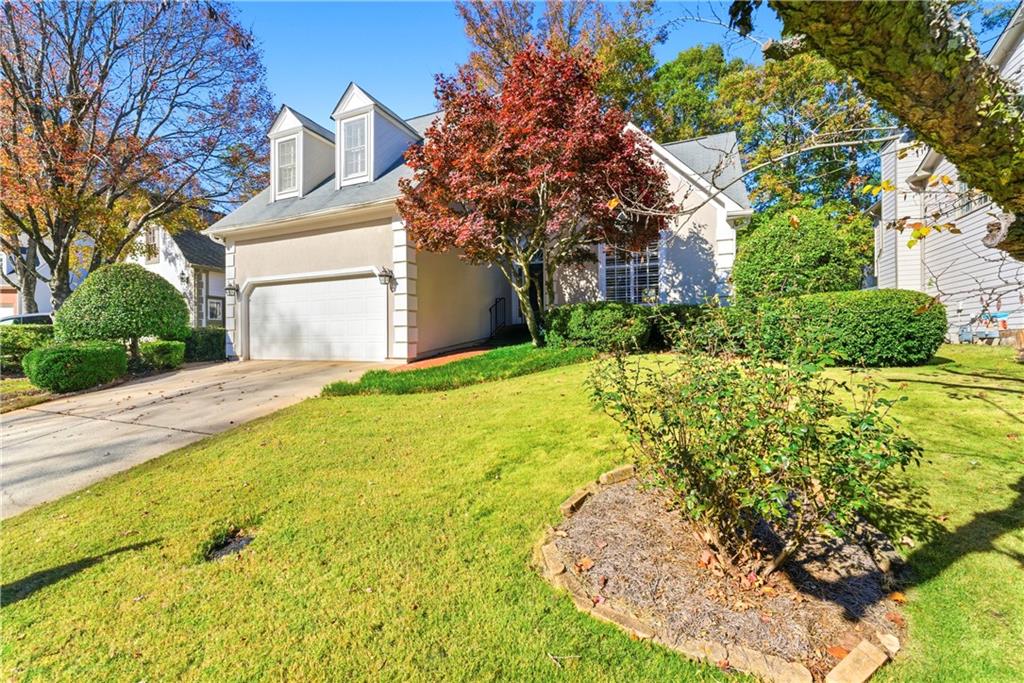 1172 Daventry Way NE