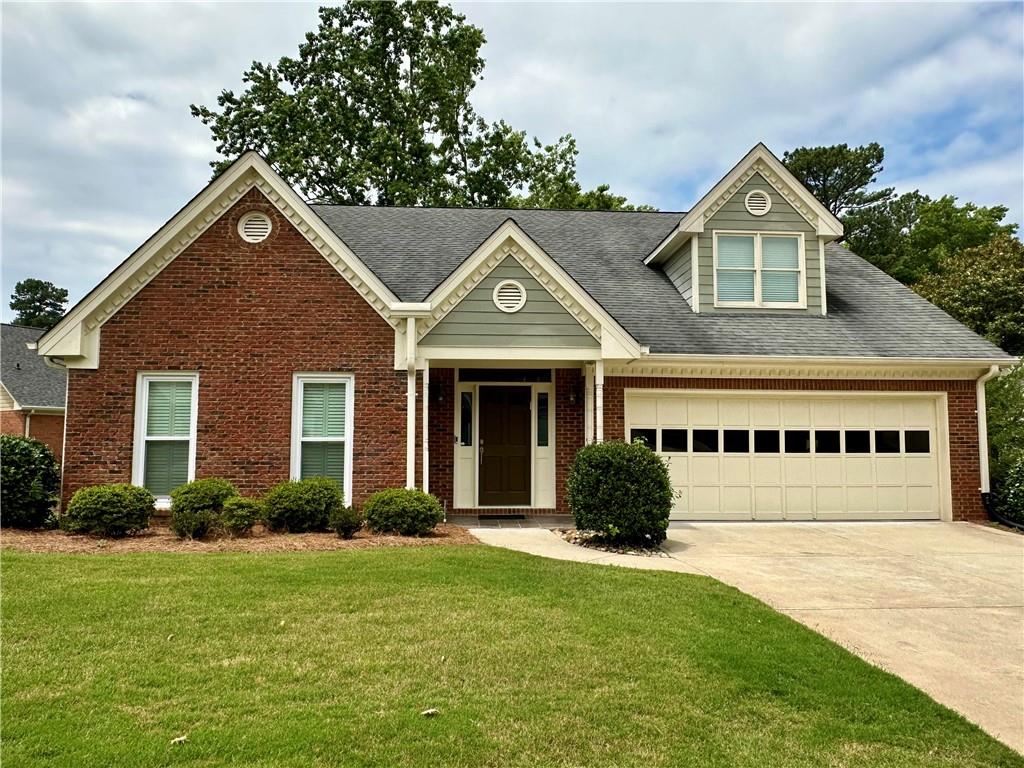 Great opportunity to live just a short stroll to the charm and restaurants of historic Canton Street, and just steps from Roswell Area Park! This beautifully updated, sun-drenched 3-bedroom, 2.5-bath home is located in the highly sought-after Roswell Place community, offering swim, tennis, and pickleball amenities.
Inside, you'll find gleaming hardwood floors and a spacious primary suite conveniently located on the main level, featuring a luxurious, spa-like bathroom. The bright and stylish kitchen includes a large picture window with views of the lush, private backyard—perfect for enjoying your morning coffee. Step outside onto the expansive deck to fully take in the beautifully landscaped yard, ideal for relaxing or entertaining.
Smart home features include a Rachio smart sprinkler system, Echo Thermostat with dual-zone control, and a Lutron lighting system. A top-of-the-line LG washer and dryer set, less than a year old, is also included.
Don’t miss this opportunity to enjoy comfort, convenience, and lifestyle in the heart of Roswell!