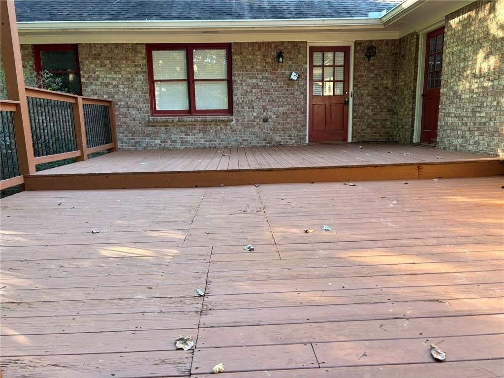 674 Clarke Trail