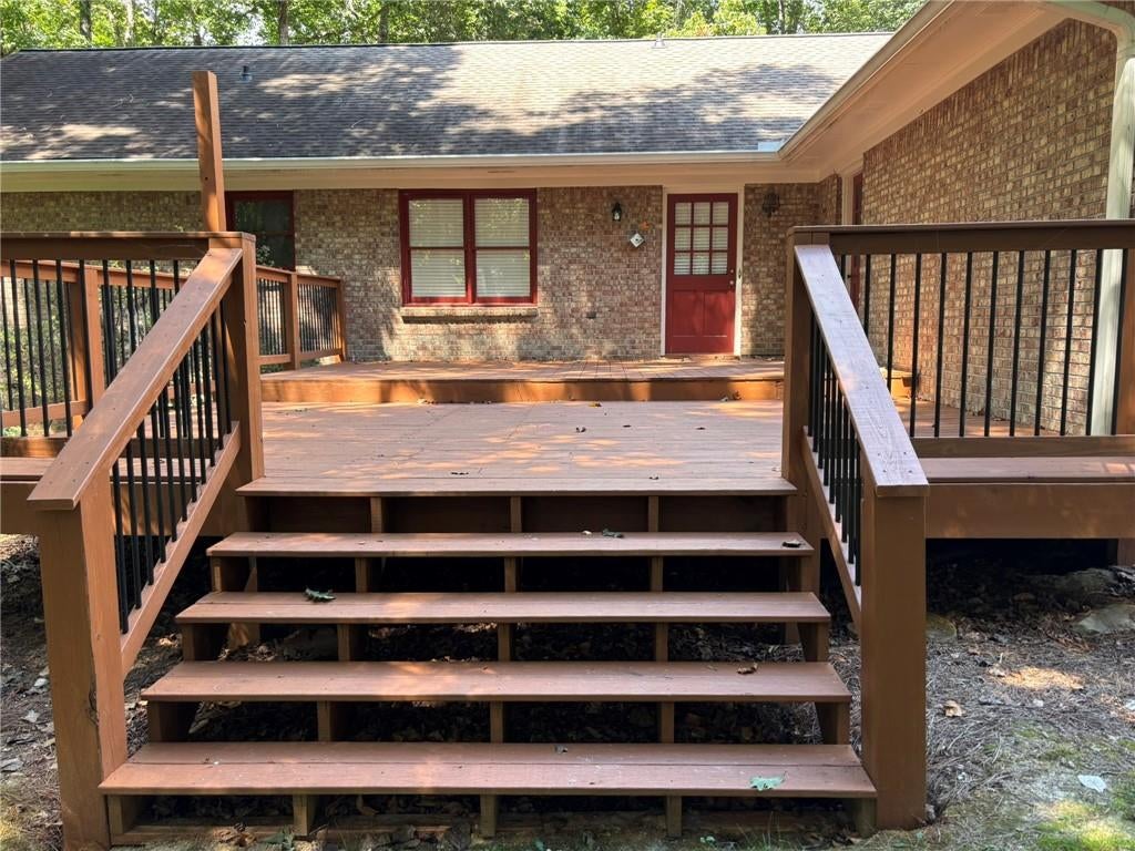 674 Clarke Trail