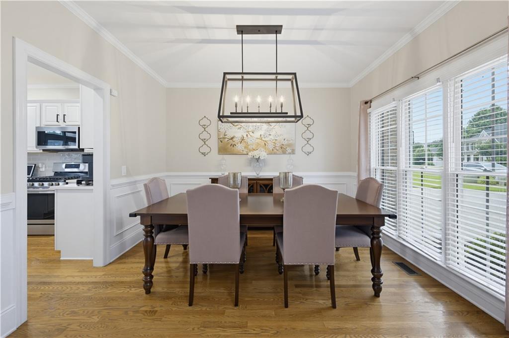 8450 Woodland View Drive