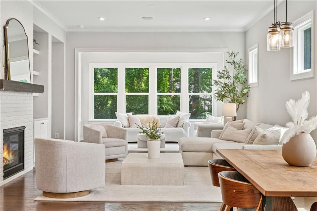 1229 Hampton Park Road