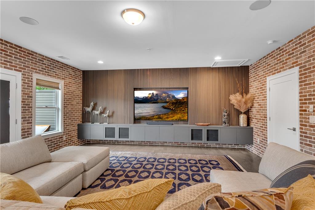 6445 Lucent Lane, Atlanta, Georgia image 32