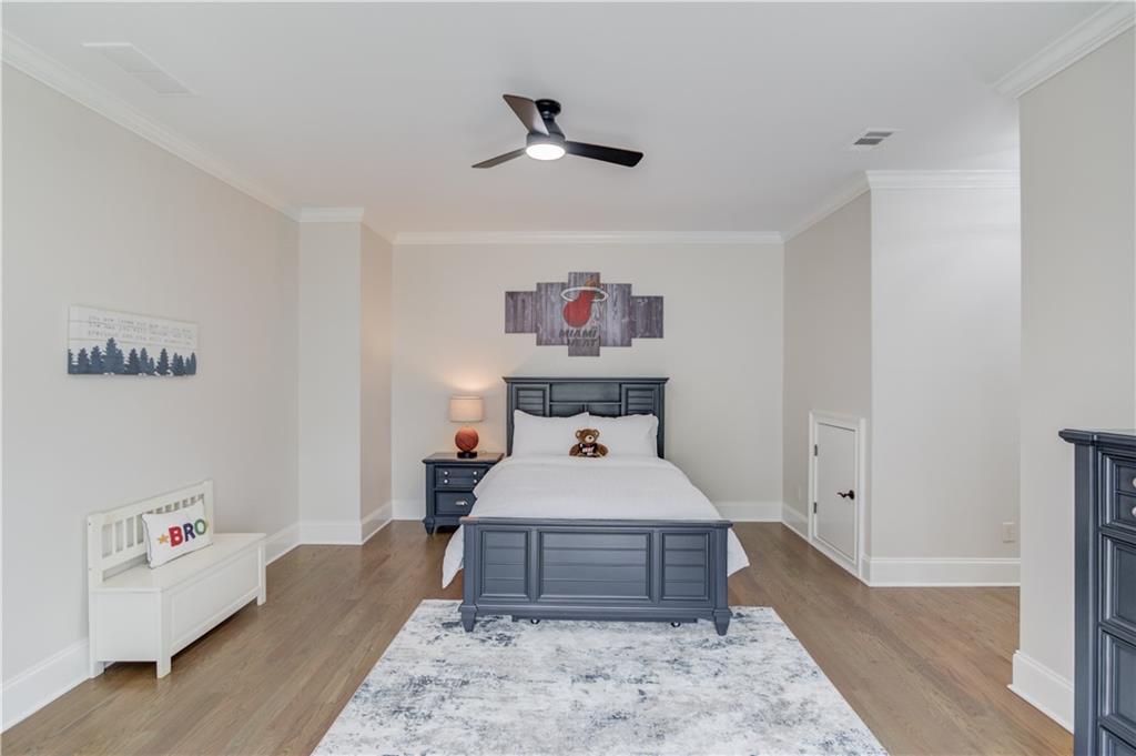 5394 Brendlynn Drive, Suwanee, Georgia image 33