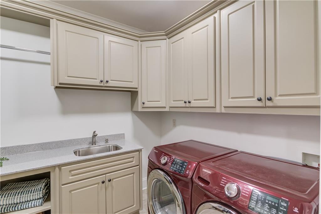 5394 Brendlynn Drive, Suwanee, Georgia image 40