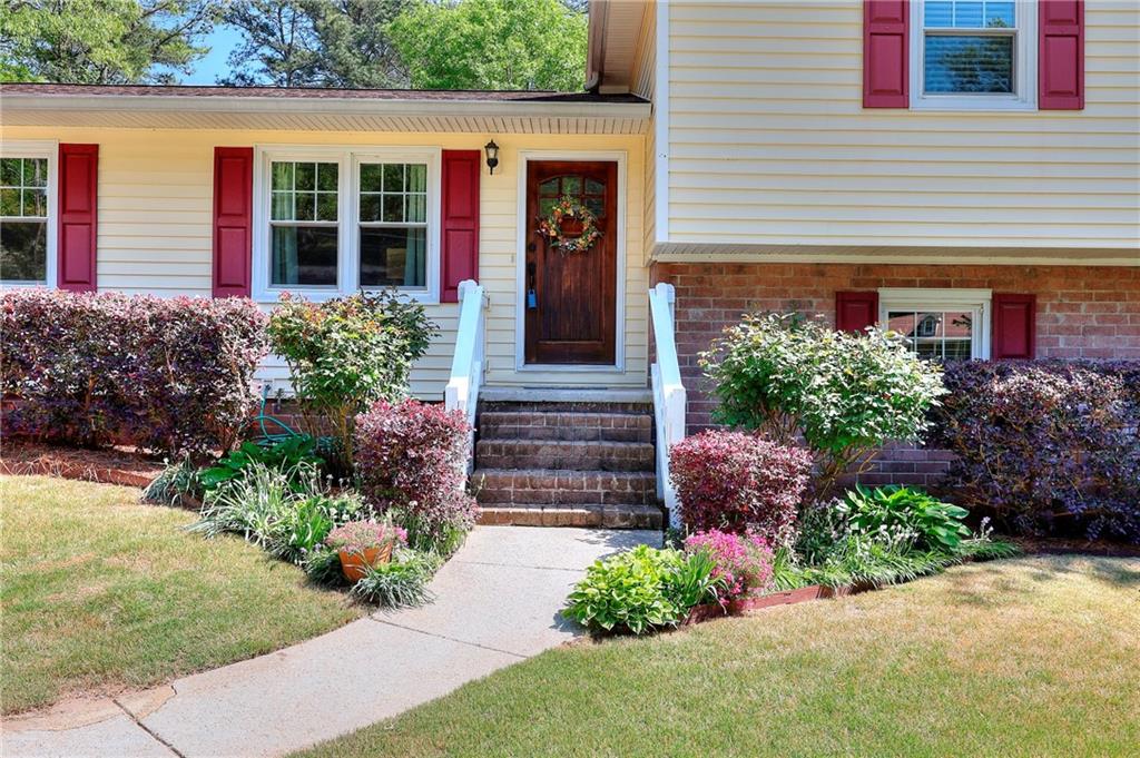 4172 Whispering Forest Court, Lilburn, Georgia image 2