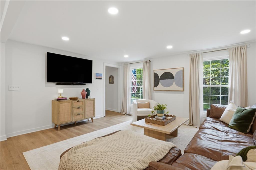 120 Hillside Lane