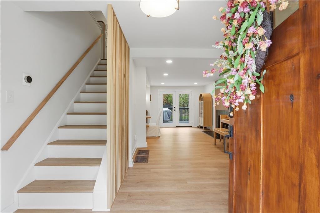120 Hillside Lane