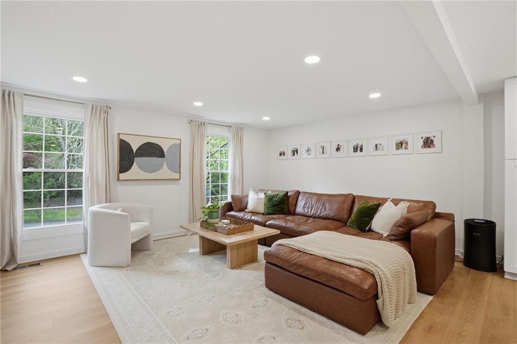 120 Hillside Lane
