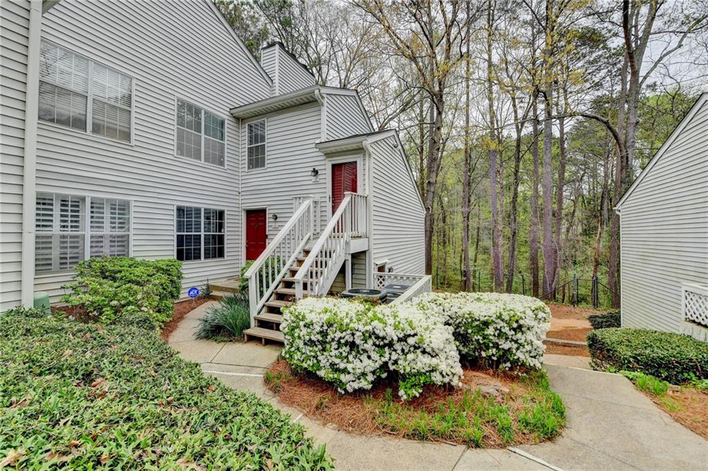 518 Glenleaf Drive, Peachtree Corners, Georgia image 3