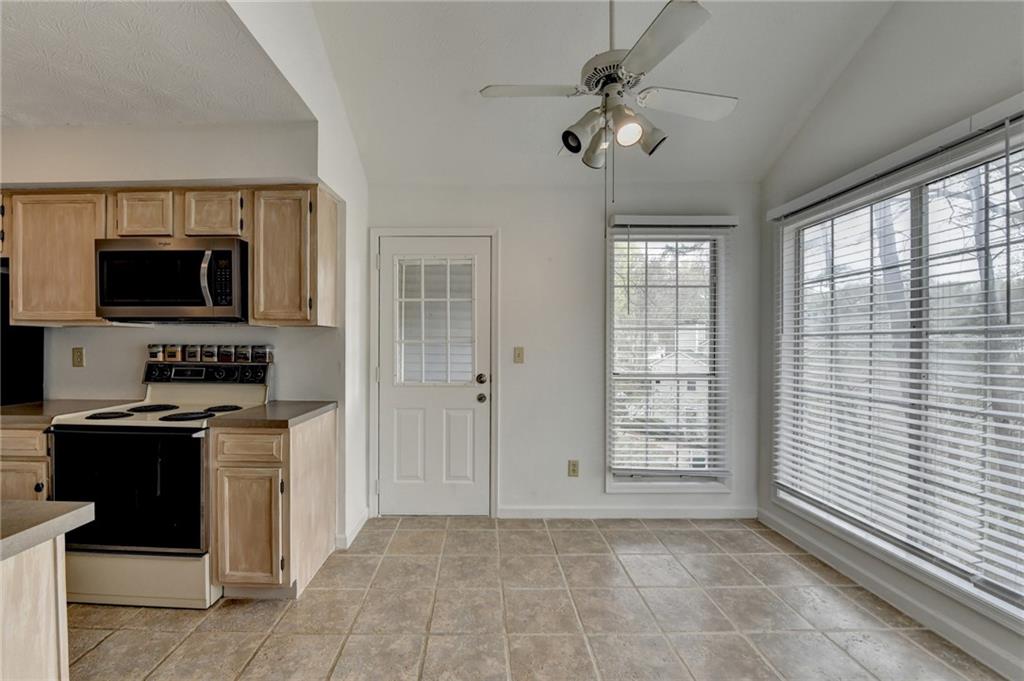 518 Glenleaf Drive, Peachtree Corners, Georgia image 16