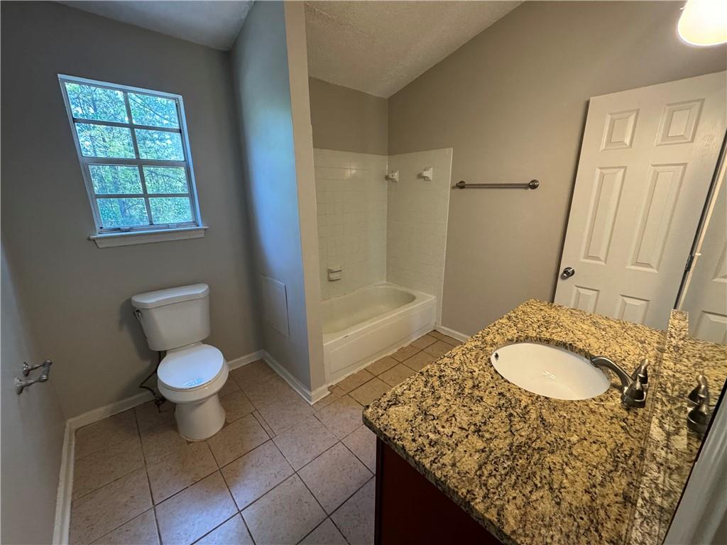6452 Berryside Drive, Lithonia, Georgia image 27