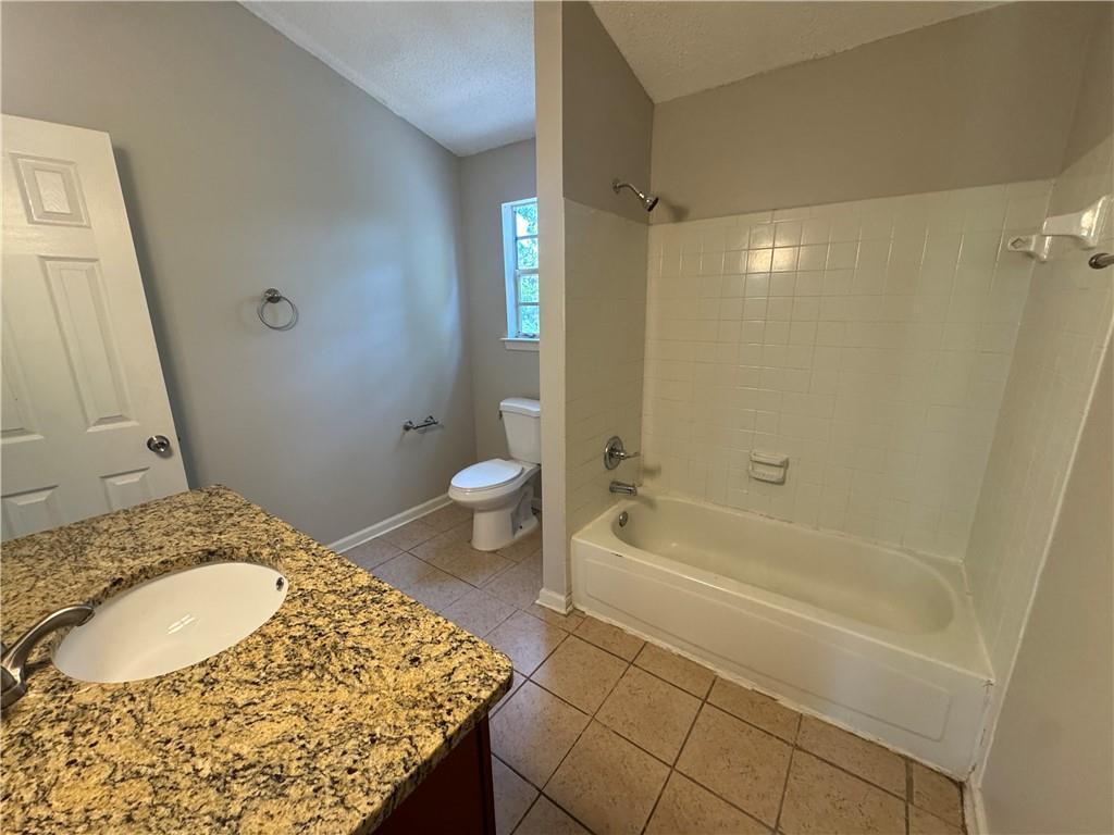 6452 Berryside Drive, Lithonia, Georgia image 28