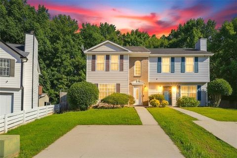 Townhouse For Sale - 4211 Wingfoot Court<br/> Decatur, GA 30035