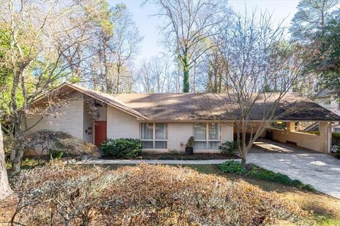 Photo of 1570 Nantahalla Court NE, Atlanta, GA 30329 (MLS # 7692537)