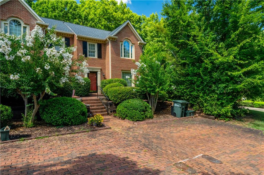 Come see this amazing new listing! Located just minutes from downtown Marietta, shopping, restaurants, and schools, it is in the prime spot offering great convenience to any lifestyle. The home features updated luxury vinyl plank floors throughout the living area, crown molding throughout the home, floor to ceiling windows bringing in copious amounts of natural light, complete with a cozy living room featuring a gas fireplace. The kitchen is fitted with updated stainless steel appliances, granite counter tops, a wide microwave for all types of reheating, a double sided fridge/freezer combo with a water dispenser and state of the art ice maker. Upstairs you will find carpet in pristine condition, laundry situated between both bedrooms for easy access, and two roommate style bedrooms fitted with two closets each, a tub shower combo, and modern low flush toilets that will save you money on your water bill. Outside you will find bonus storage space, a large grass filled back yard with a retaining fence and plenty of sun to enjoy outdoor activities. House is situated on a well maintained street. Be quick, homes here go very fast, I would love to have the opportunity to show you the home!
To qualify: 650+ credit, 3x the rent in gross monthly income, no recent evictions, bankruptcies, foreclosures, or any outstanding rental debt.