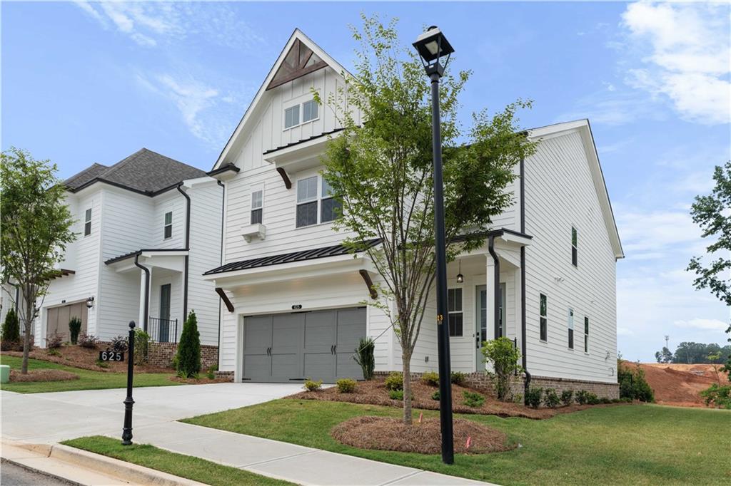 625 Skytop Drive